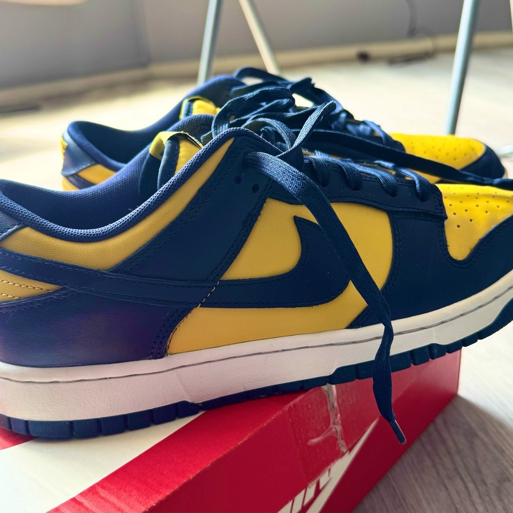 Men’s Nike Dunk Low “Michigan” Sz 10.5